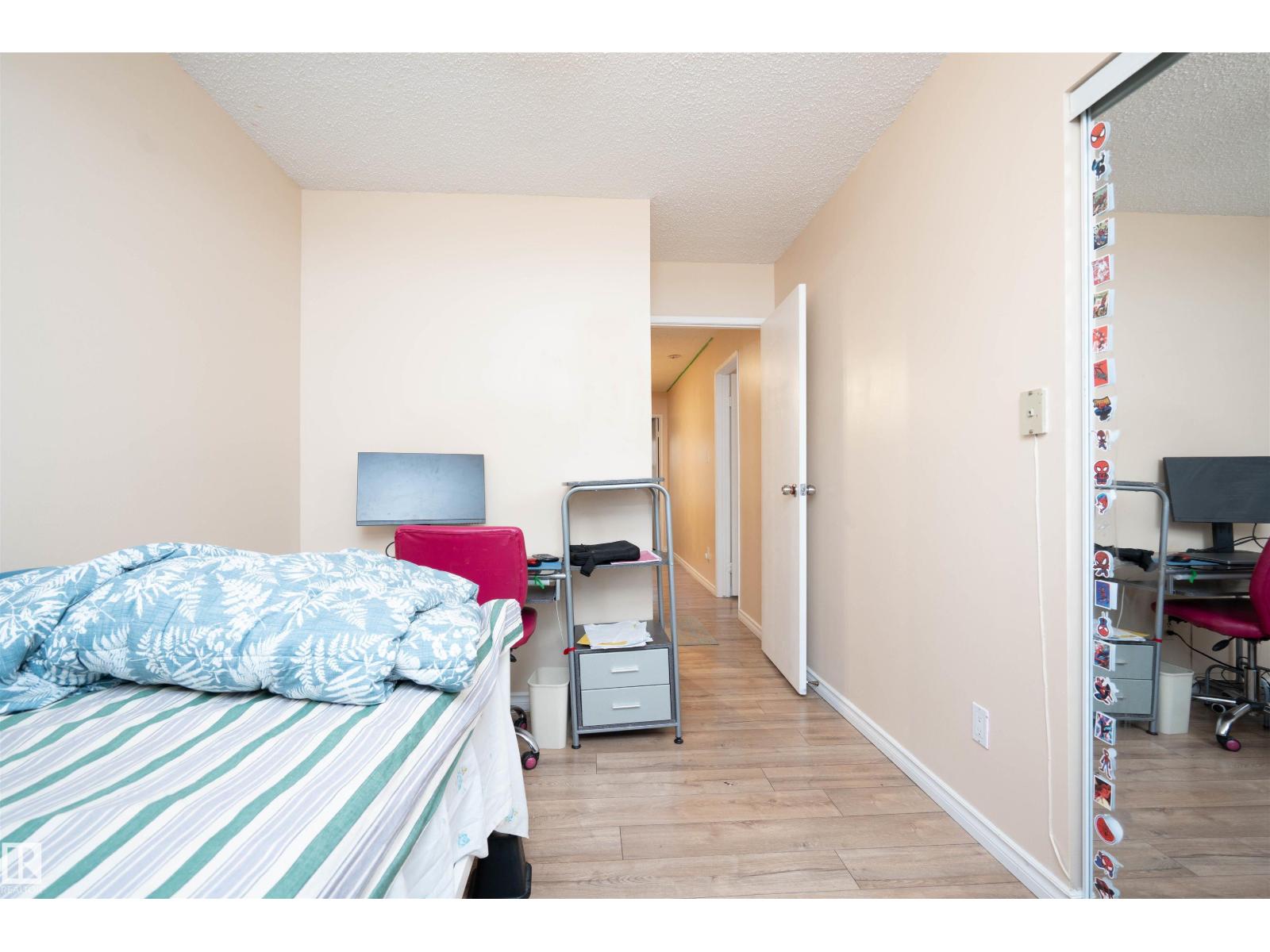 #58 2020 105 ST NW