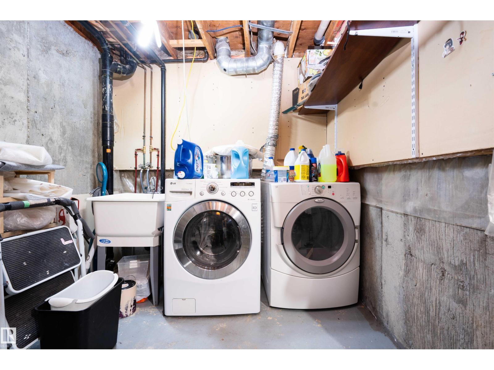 #58 2020 105 ST NW