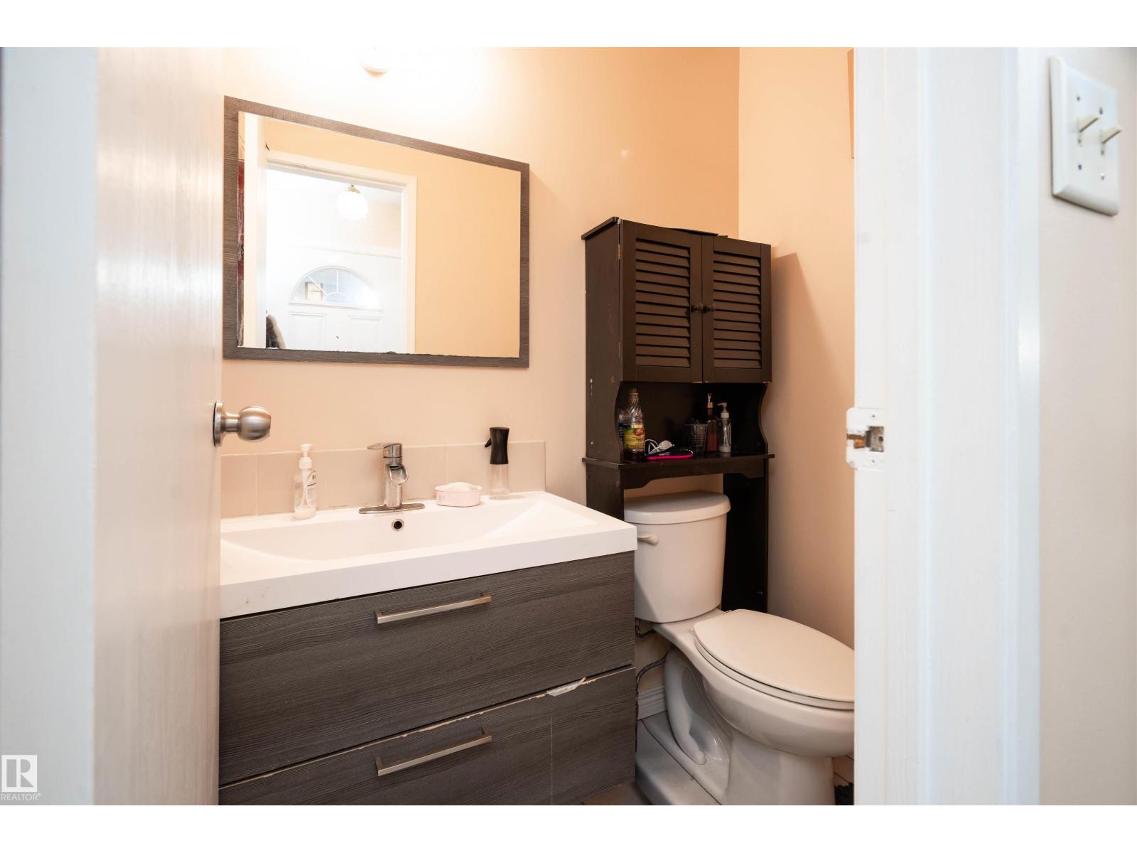 #58 2020 105 ST NW