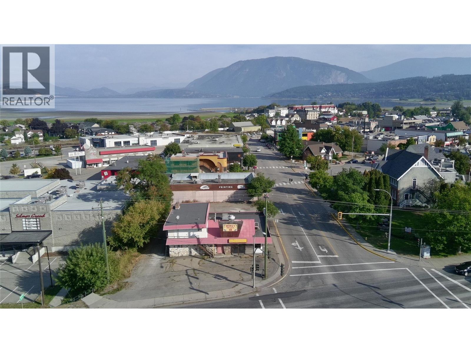 21 & 61 Shuswap Street NW, Salmon Arm, British Columbia  V1E 4N7 - Photo 3 - 10402704