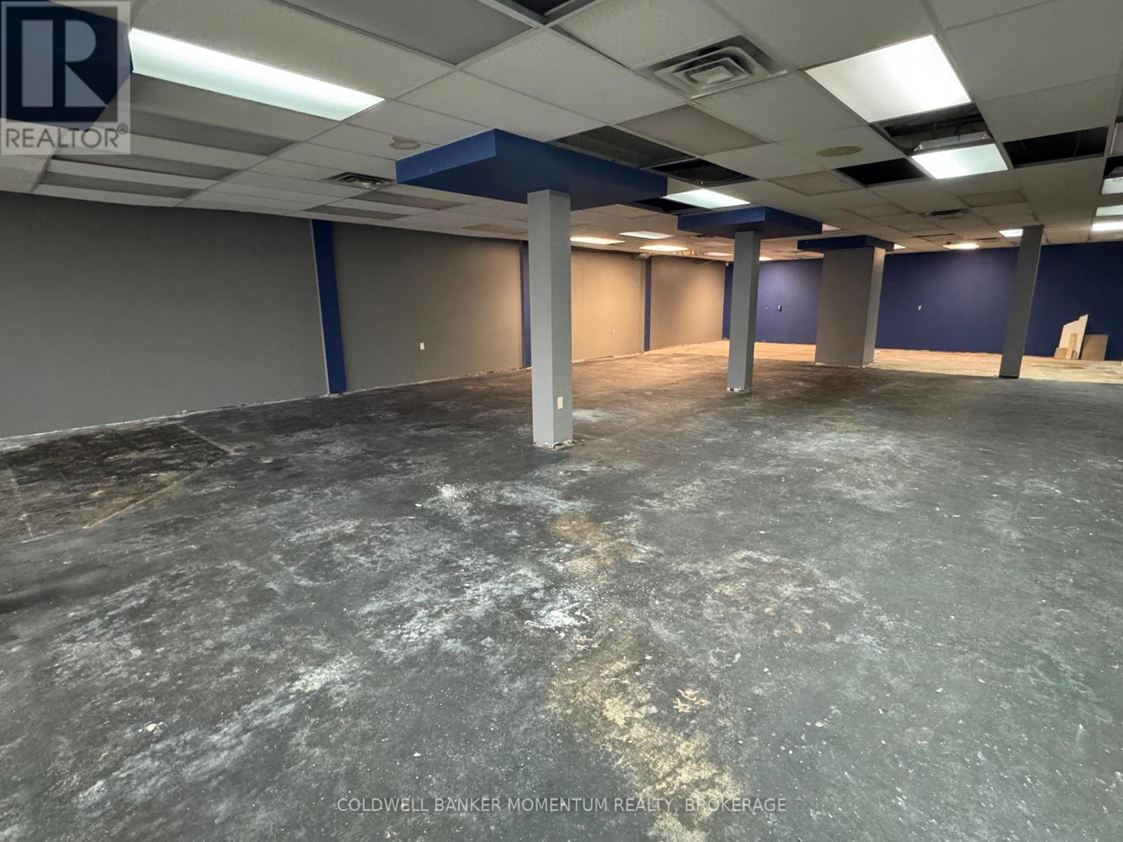 Unit J - 3505 Portage Road, Niagara Falls, Ontario  L2J 2K5 - Photo 3 - X13863380