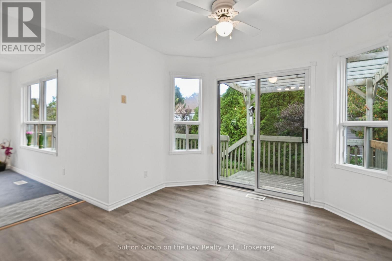 77 Fernbrook Drive, Wasaga Beach, Ontario L9Z 1G5 - Photo 13 - S13862850