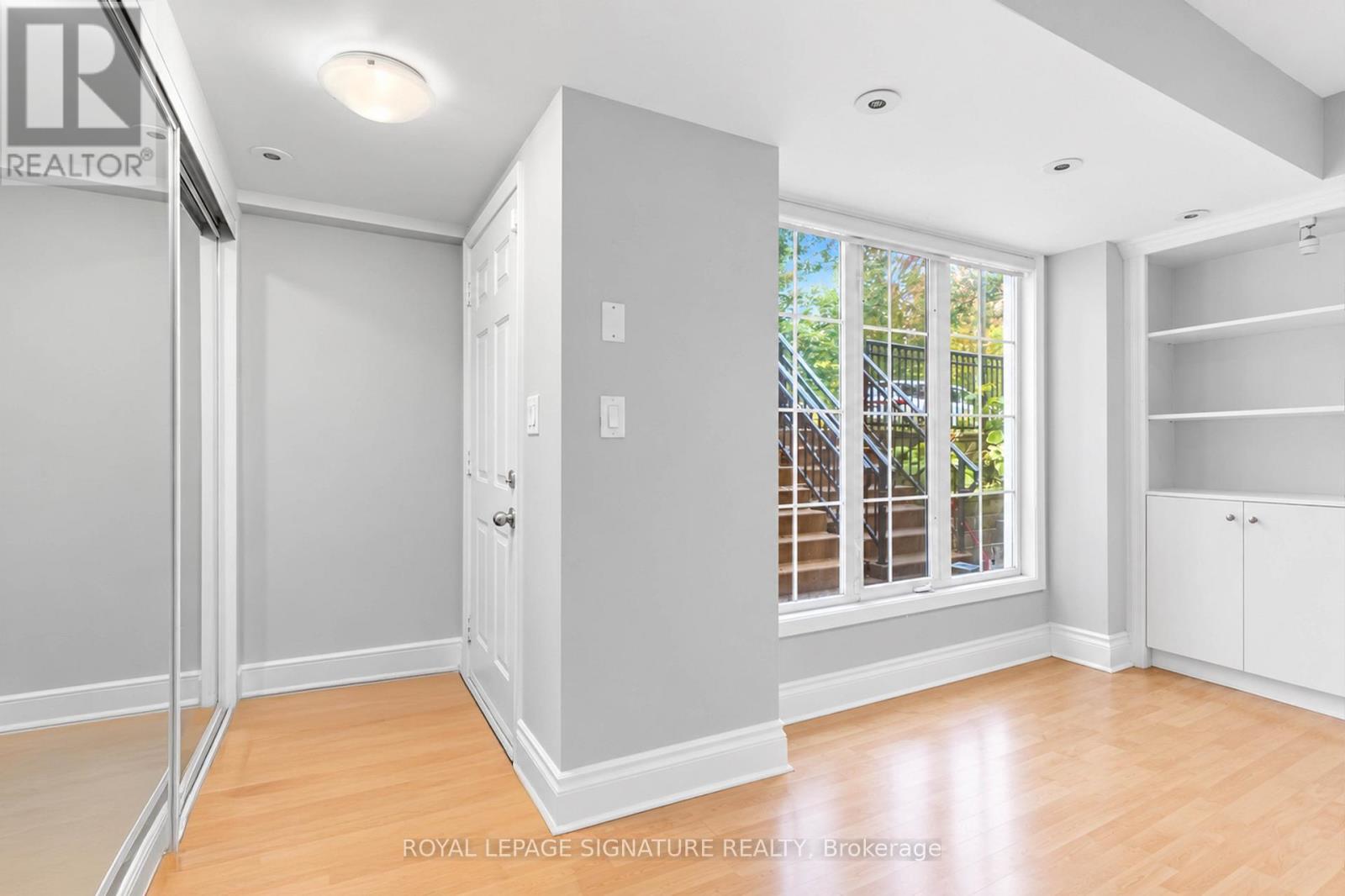 1119 - 5 Everson Drive W, Toronto, Ontario  M2N 7C3 - Photo 2 - C13863560