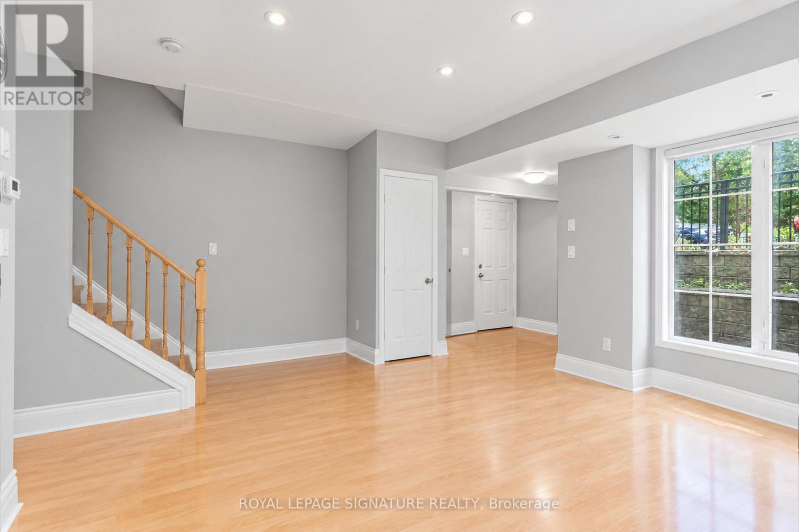 1119 - 5 Everson Drive W, Toronto, Ontario  M2N 7C3 - Photo 3 - C13863560
