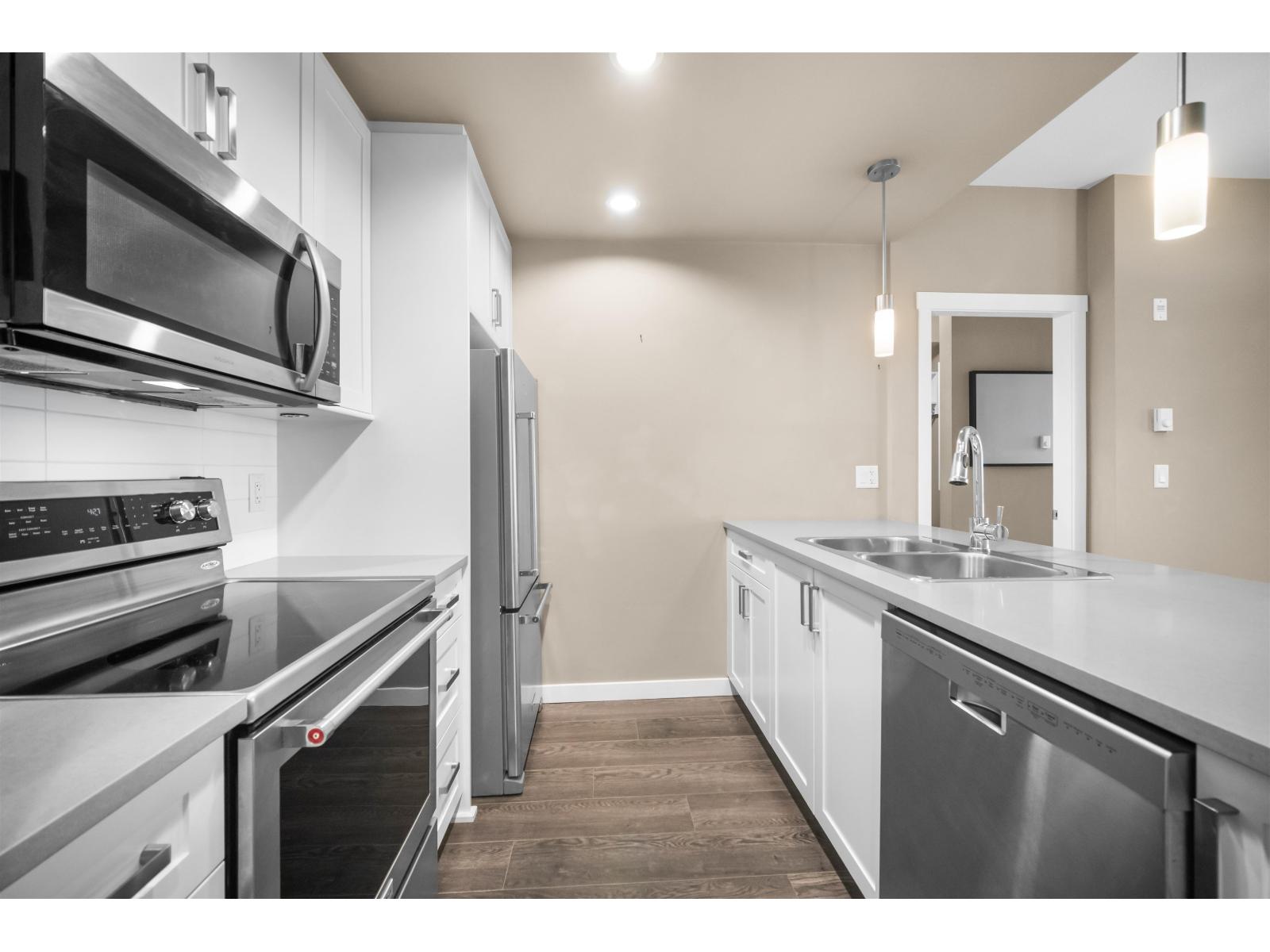 111 2242 Whatcom Road, Abbotsford, British Columbia  V3G 0G3 - Photo 6 - R3172316