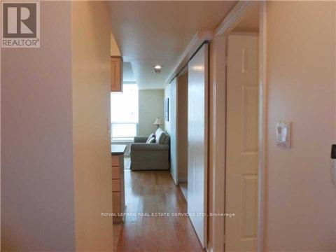 527 - 230 Queens Quay, Toronto, Ontario  M5J 2Y7 - Photo 4 - C13863662