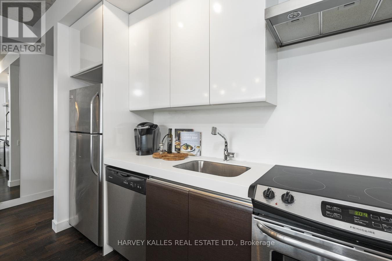 722 - 75 Portland Street, Toronto, Ontario  M5V 2M9 - Photo 6 - C13863670