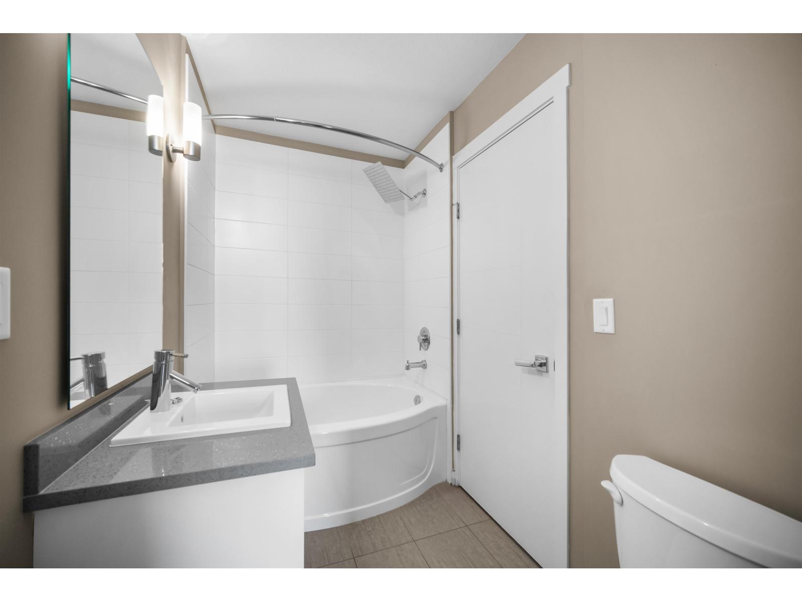 111 2242 Whatcom Road, Abbotsford, British Columbia  V3G 0G3 - Photo 16 - R3172316