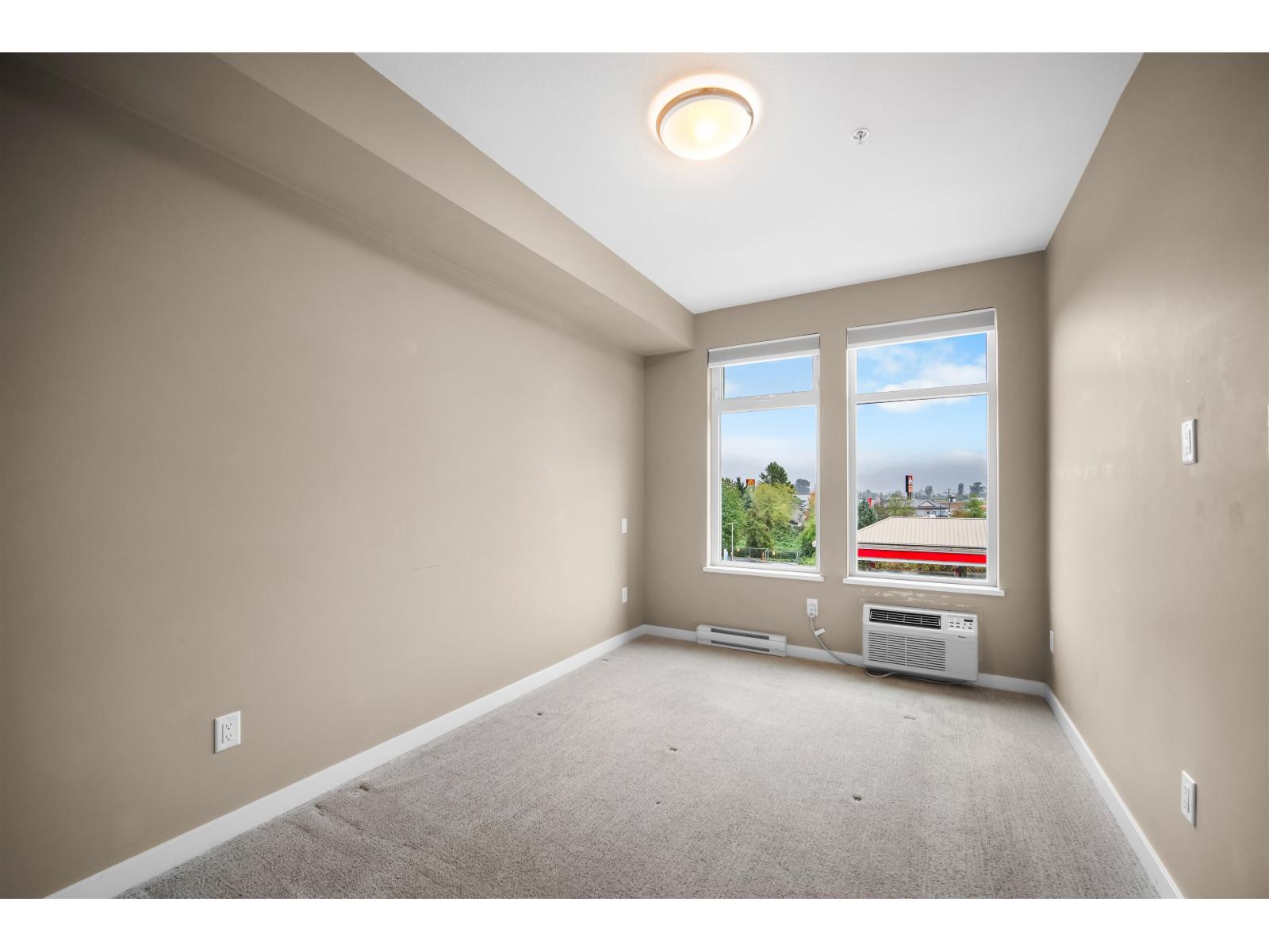 111 2242 Whatcom Road, Abbotsford, British Columbia  V3G 0G3 - Photo 13 - R3172316