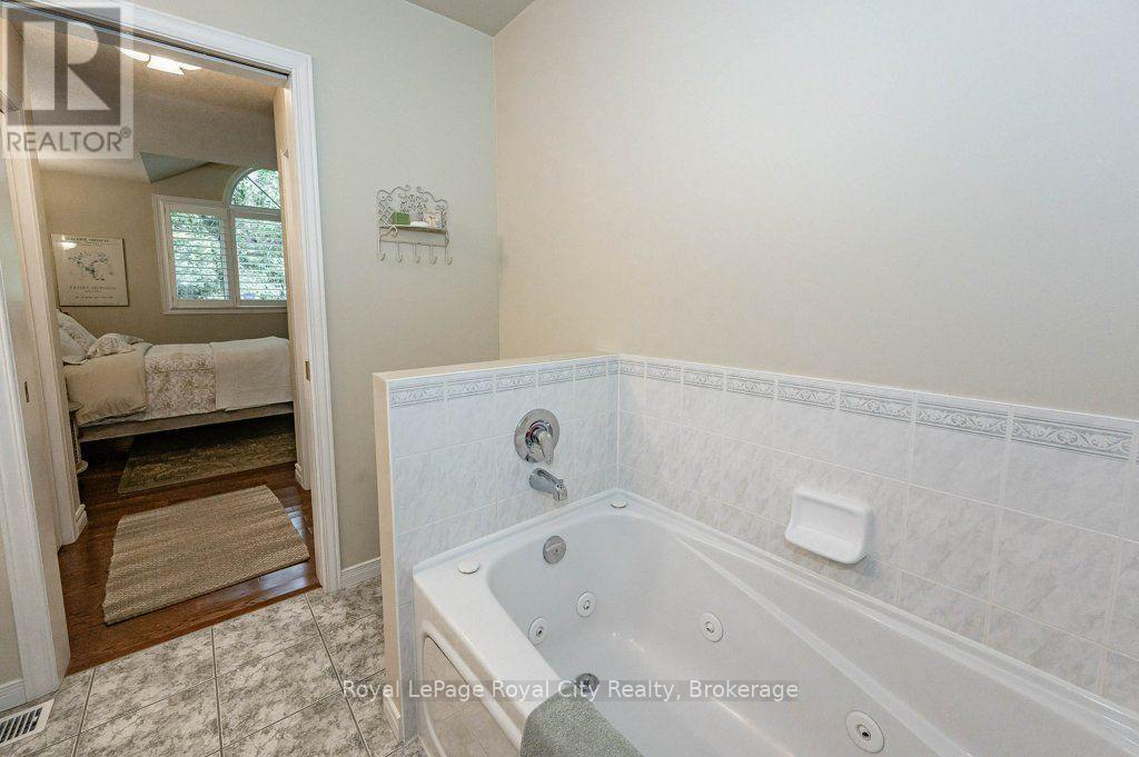 16 - 784 Gordon Street, Guelph, Ontario N1G 5C8 - Photo 22 - X13863550