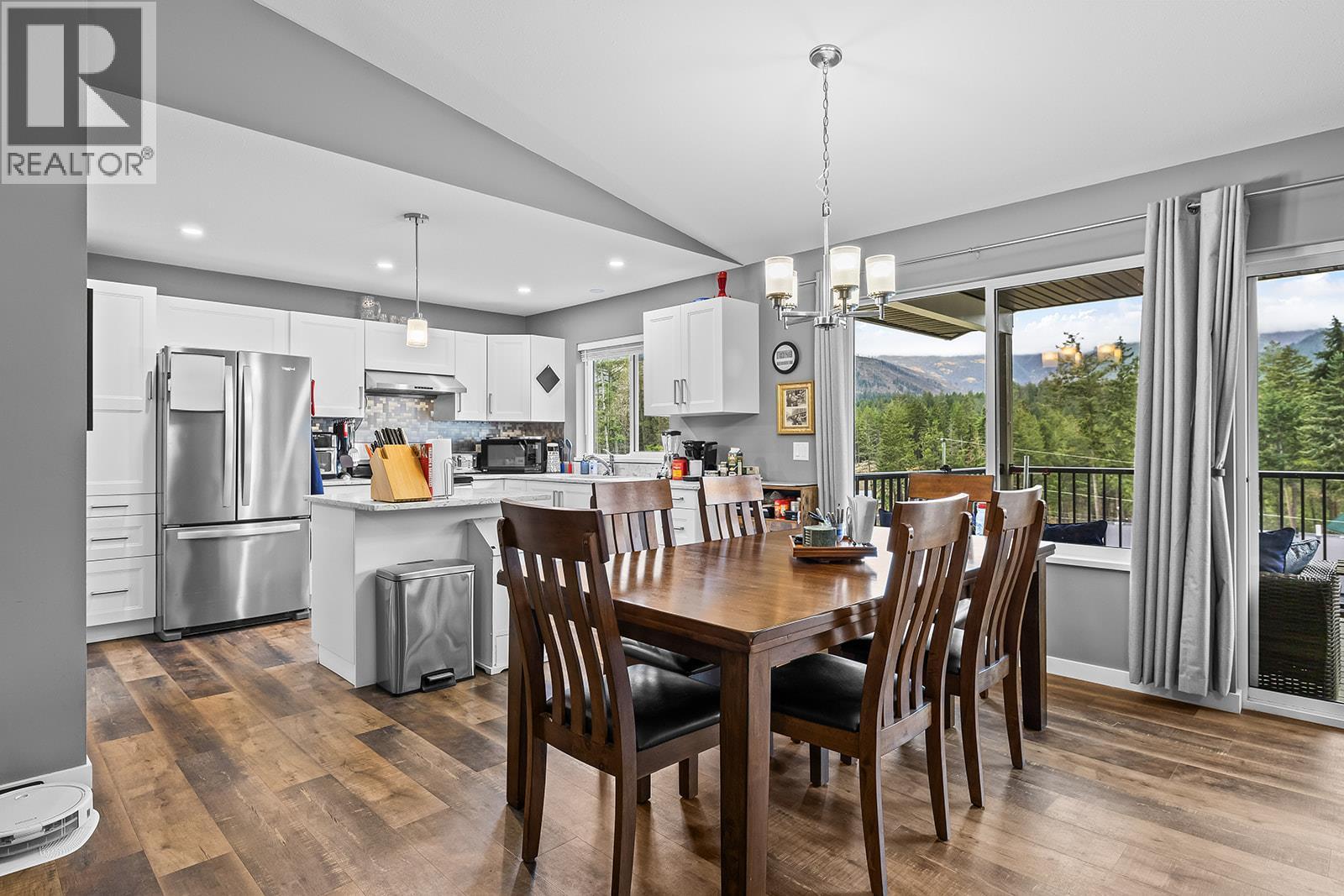 7151 Dunwaters Road, Kelowna, British Columbia  V1Z 3W5 - Photo 6 - 10402675