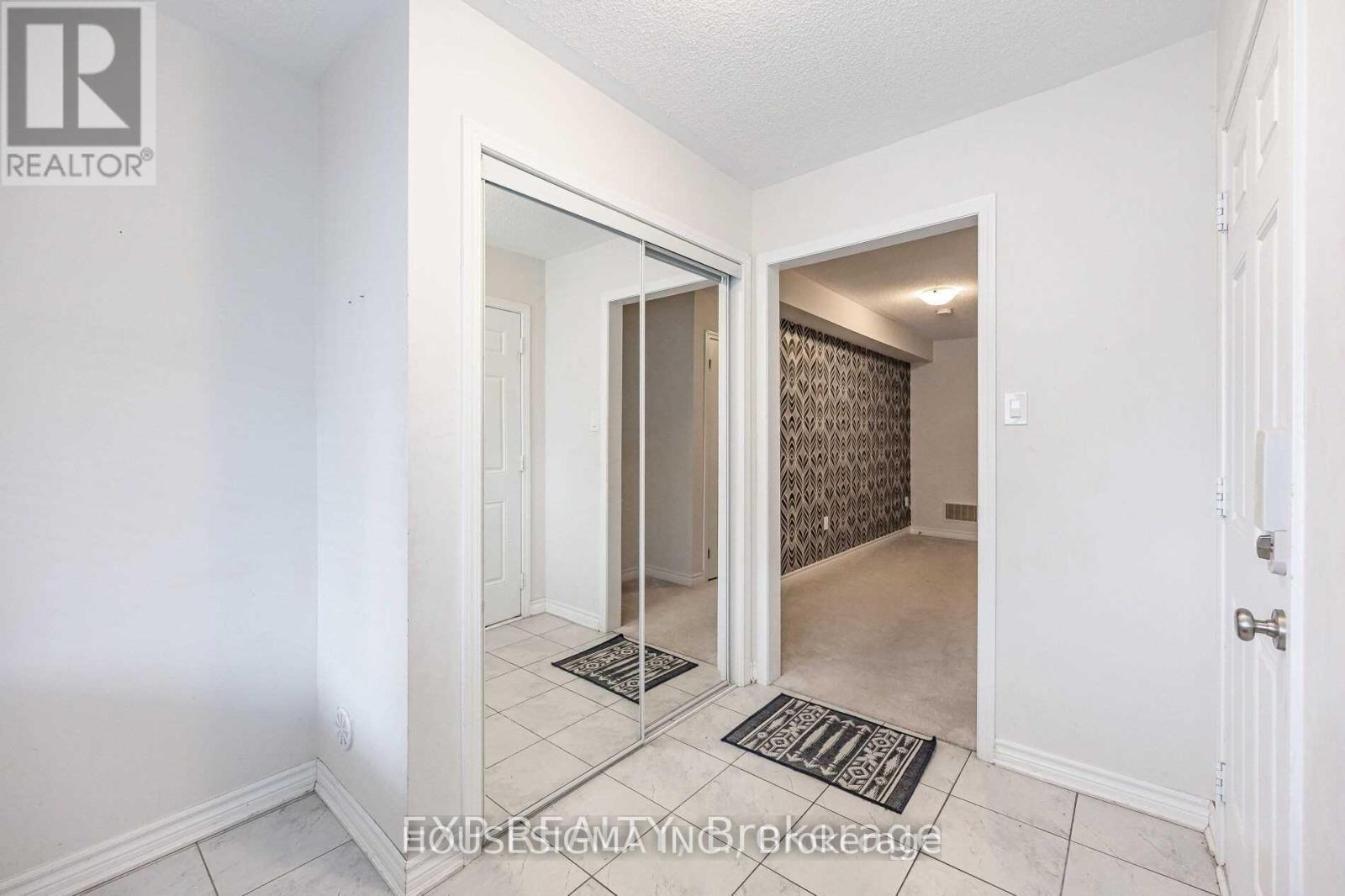1761 Copeland Circle, Milton, Ontario  L9T 8X8 - Photo 3 - W13863422