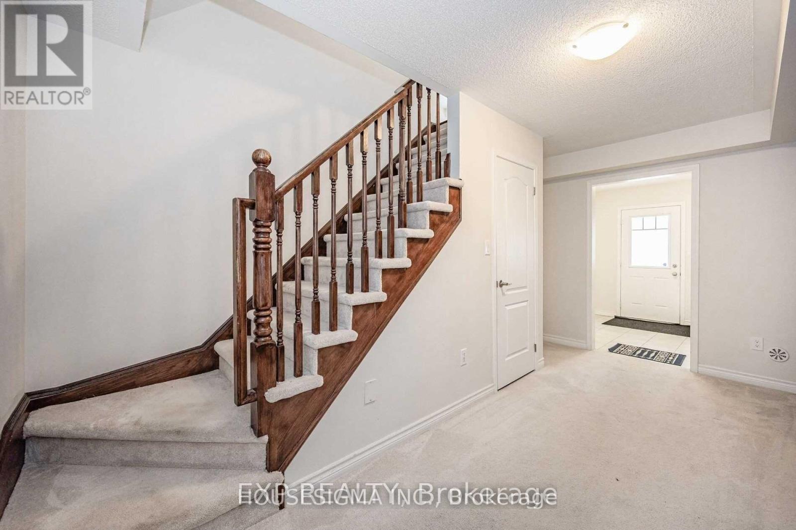 1761 Copeland Circle, Milton, Ontario  L9T 8X8 - Photo 4 - W13863422