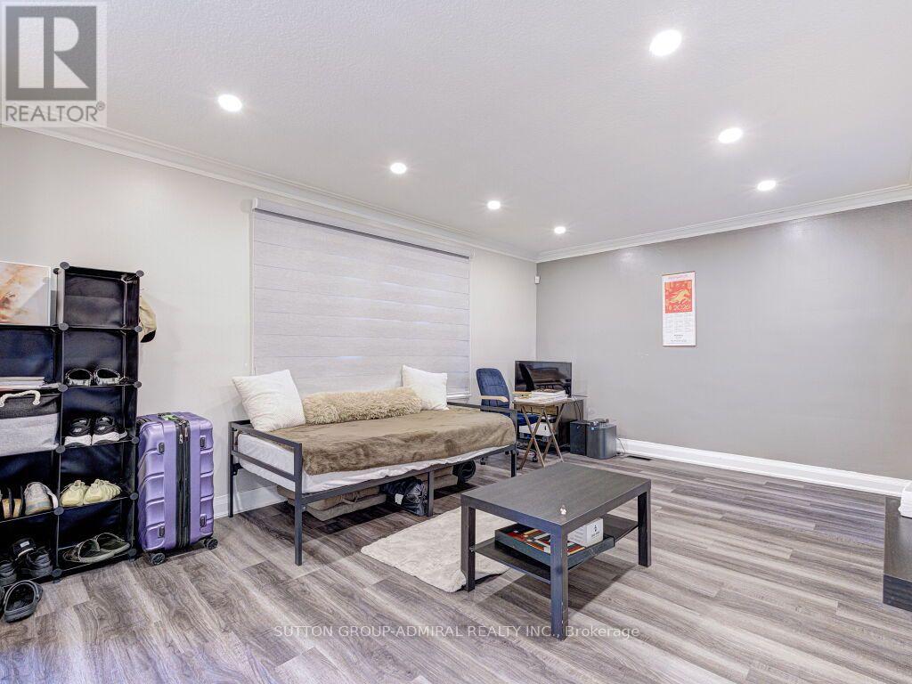 56 Lovilla Boulevard, Toronto, Ontario  M9M 1C5 - Photo 32 - W13863564