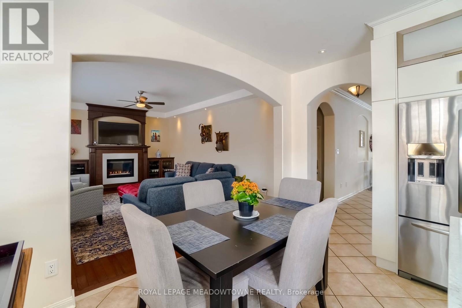 Upper - 1583 Beaty Trail, Milton, Ontario  L9T 5L5 - Photo 16 - W13863650