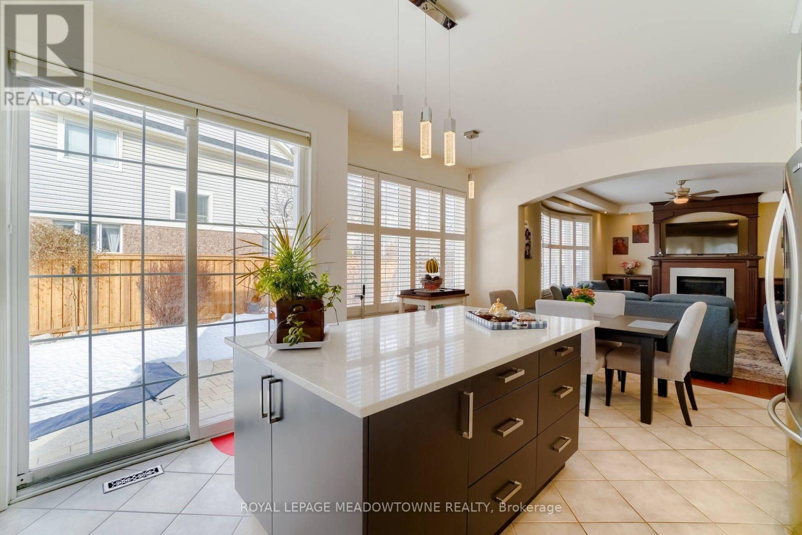 Upper - 1583 Beaty Trail, Milton, Ontario  L9T 5L5 - Photo 18 - W13863650