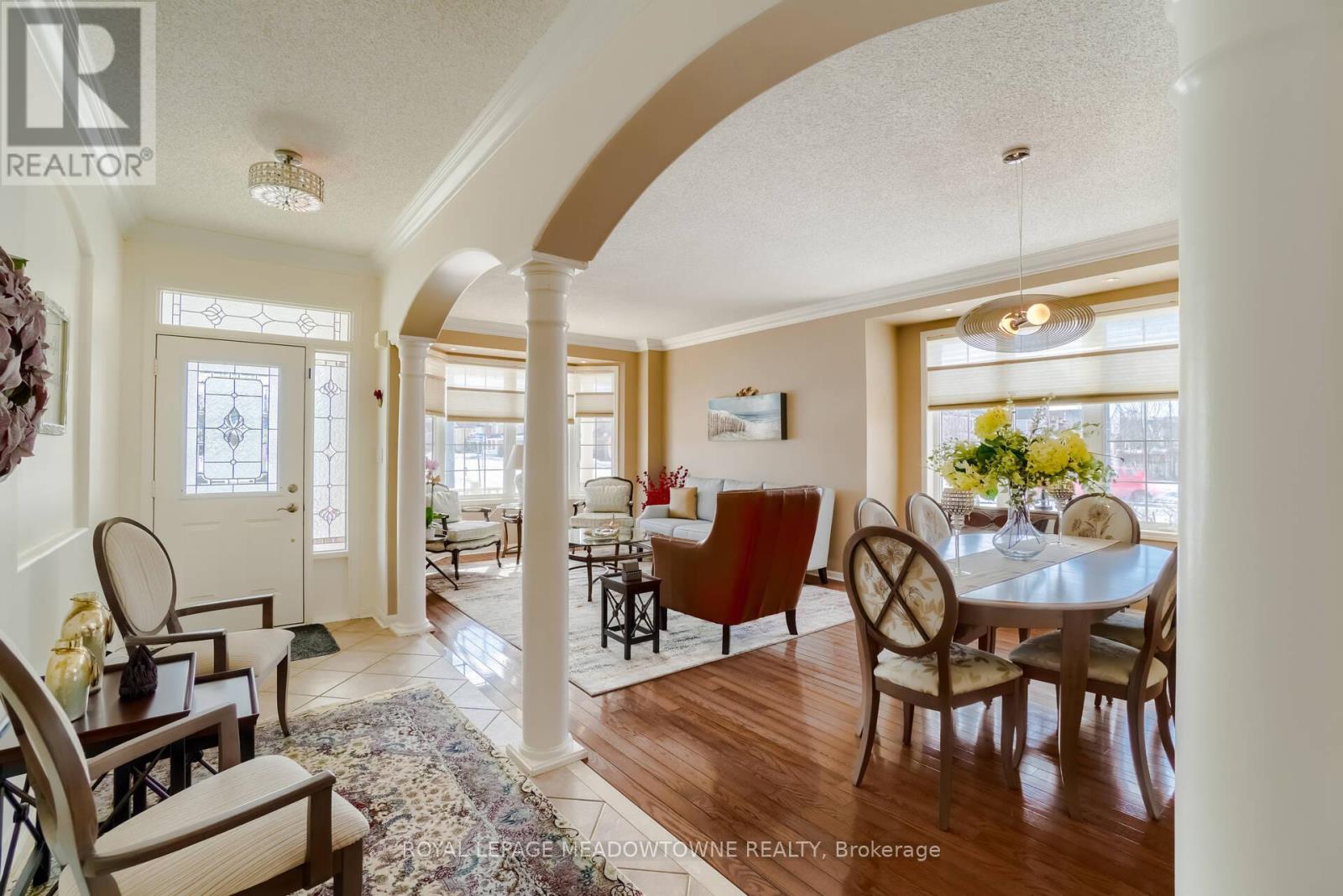 Upper - 1583 Beaty Trail, Milton, Ontario  L9T 5L5 - Photo 4 - W13863650