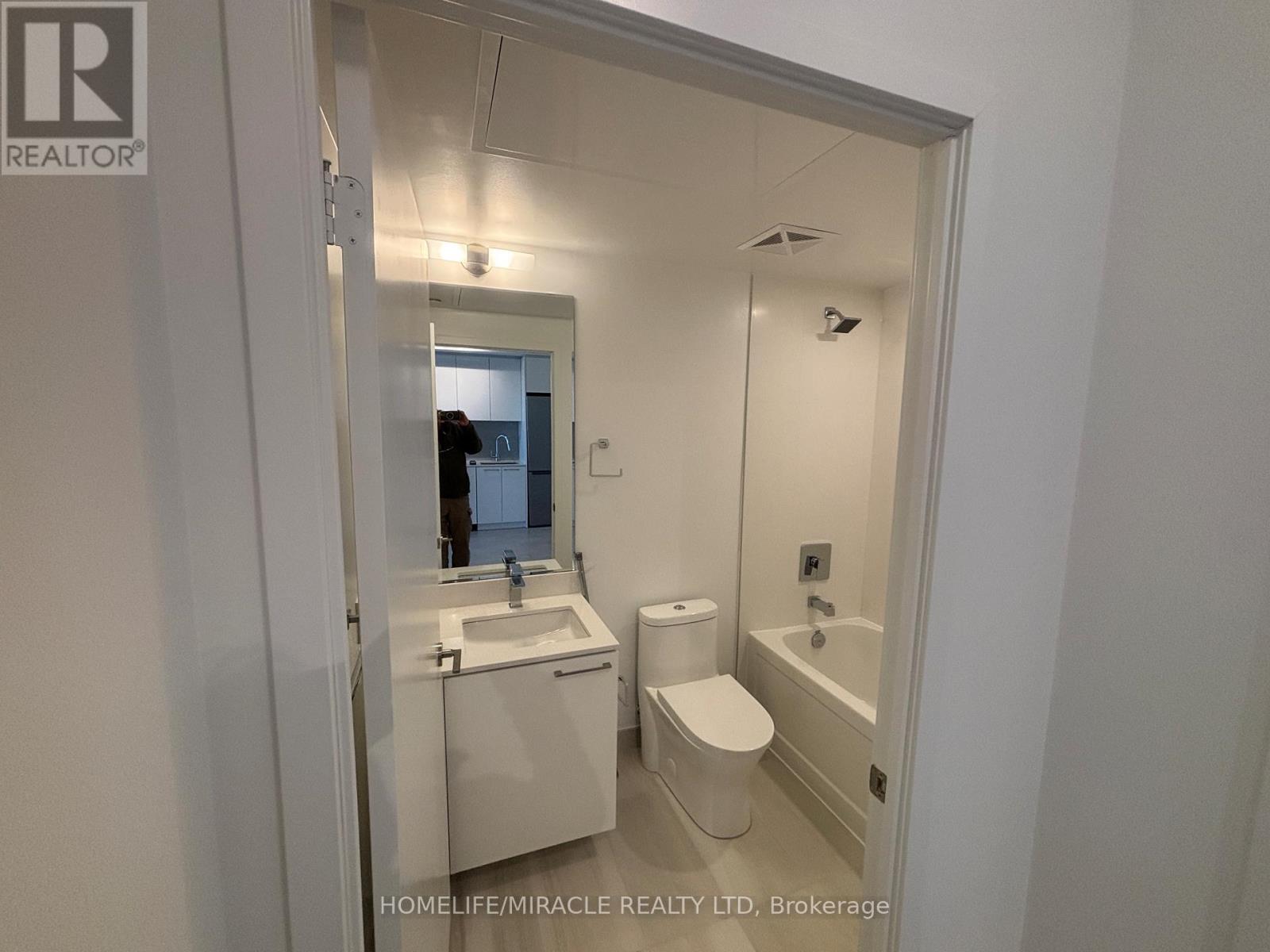 1313 - 260 Malta Avenue, Brampton, Ontario  L6Y 6L7 - Photo 9 - W13863658