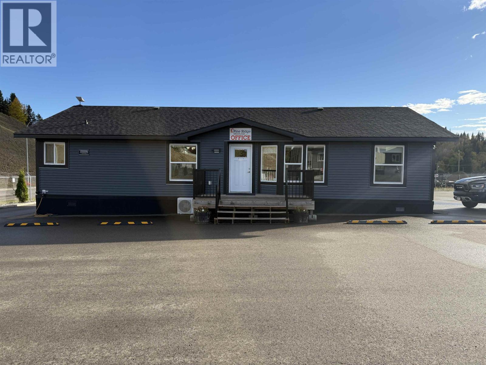 2737 REDFIELD PLACE