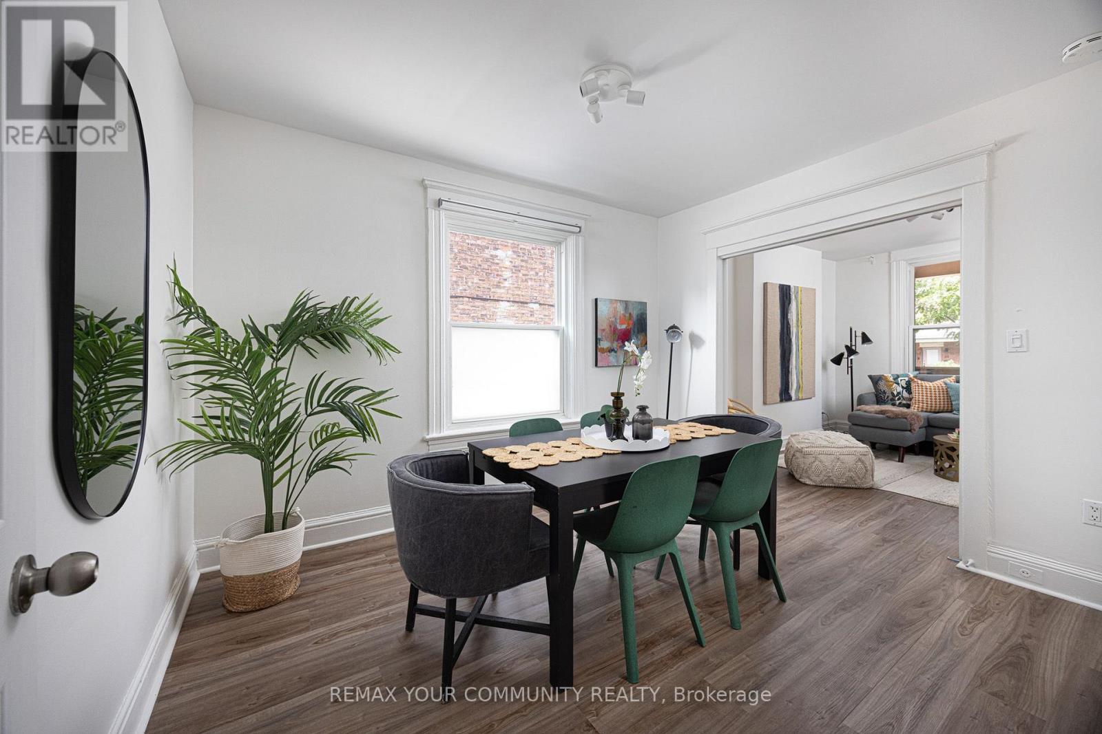 17 Muir Avenue, Toronto, Ontario  M6H 1E7 - Photo 7 - C13844446