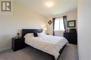 28 Madonna Drive, Hamilton, Ontario L9B 0H1 - Photo 10 - X13863334