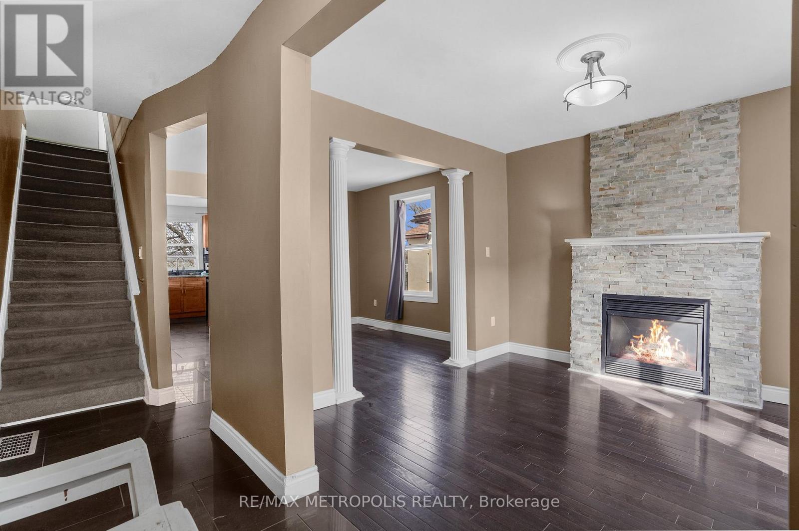 201 Bay Street N, Hamilton, Ontario  L8R 2R1 - Photo 3 - X13863592