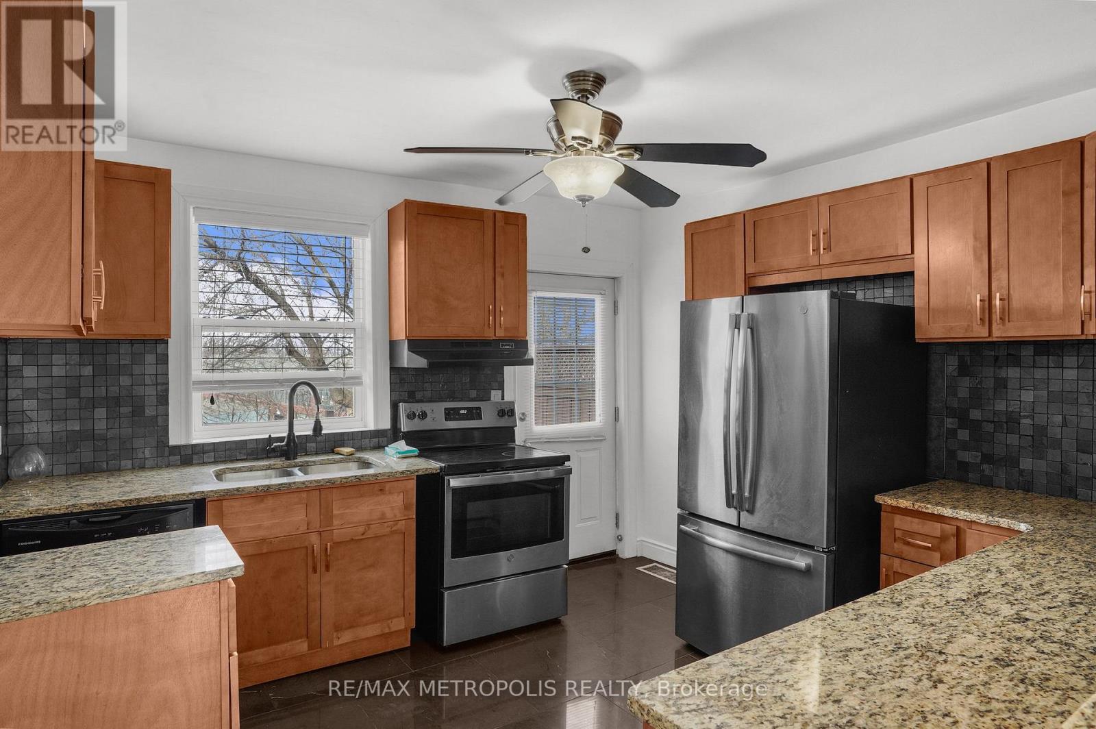 201 Bay Street N, Hamilton, Ontario  L8R 2R1 - Photo 7 - X13863592