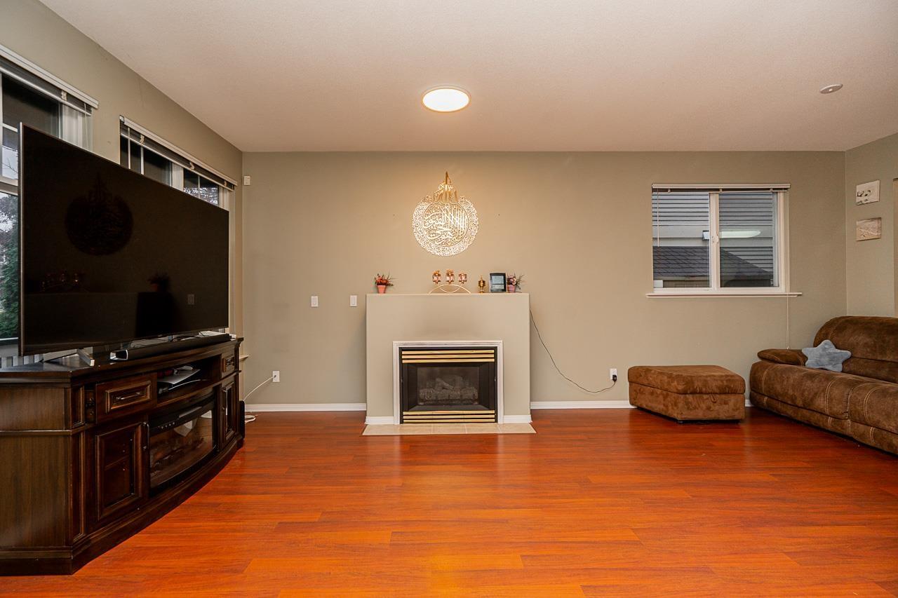 14858 58 Avenue, Surrey, British Columbia  V3S 8W4 - Photo 5 - R3171127
