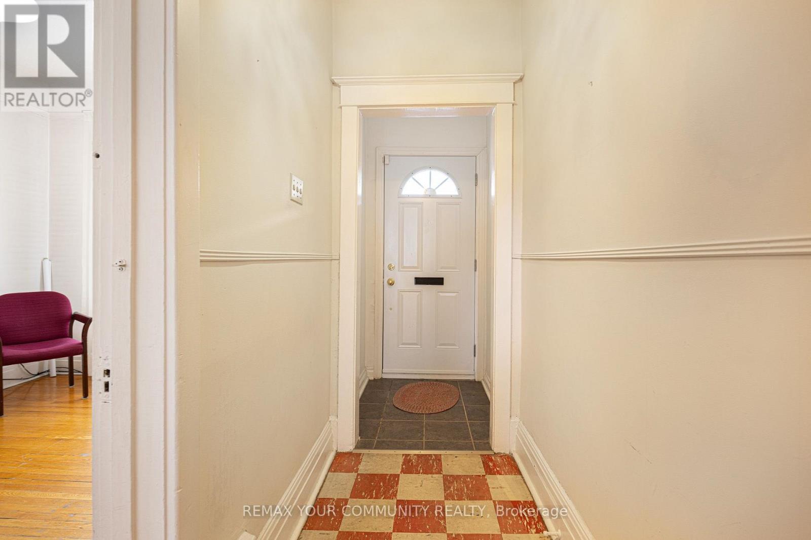 60 Hazelwood Avenue, Toronto, Ontario  M4J 1K5 - Photo 5 - E13814104