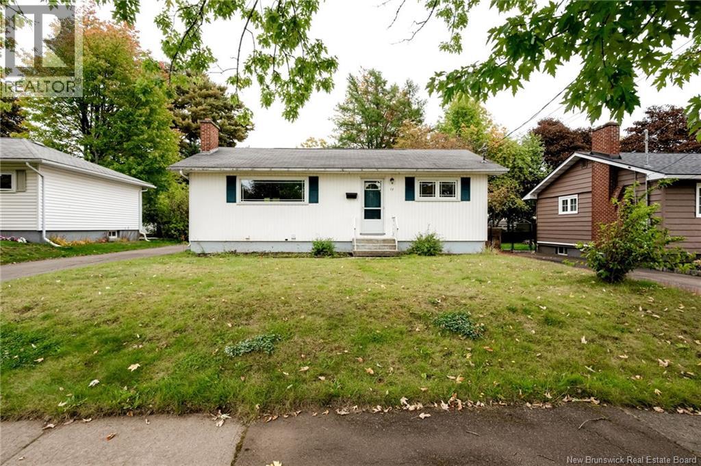 17 Bissett Avenue Moncton New Brunswick Canada E1E2S3 1