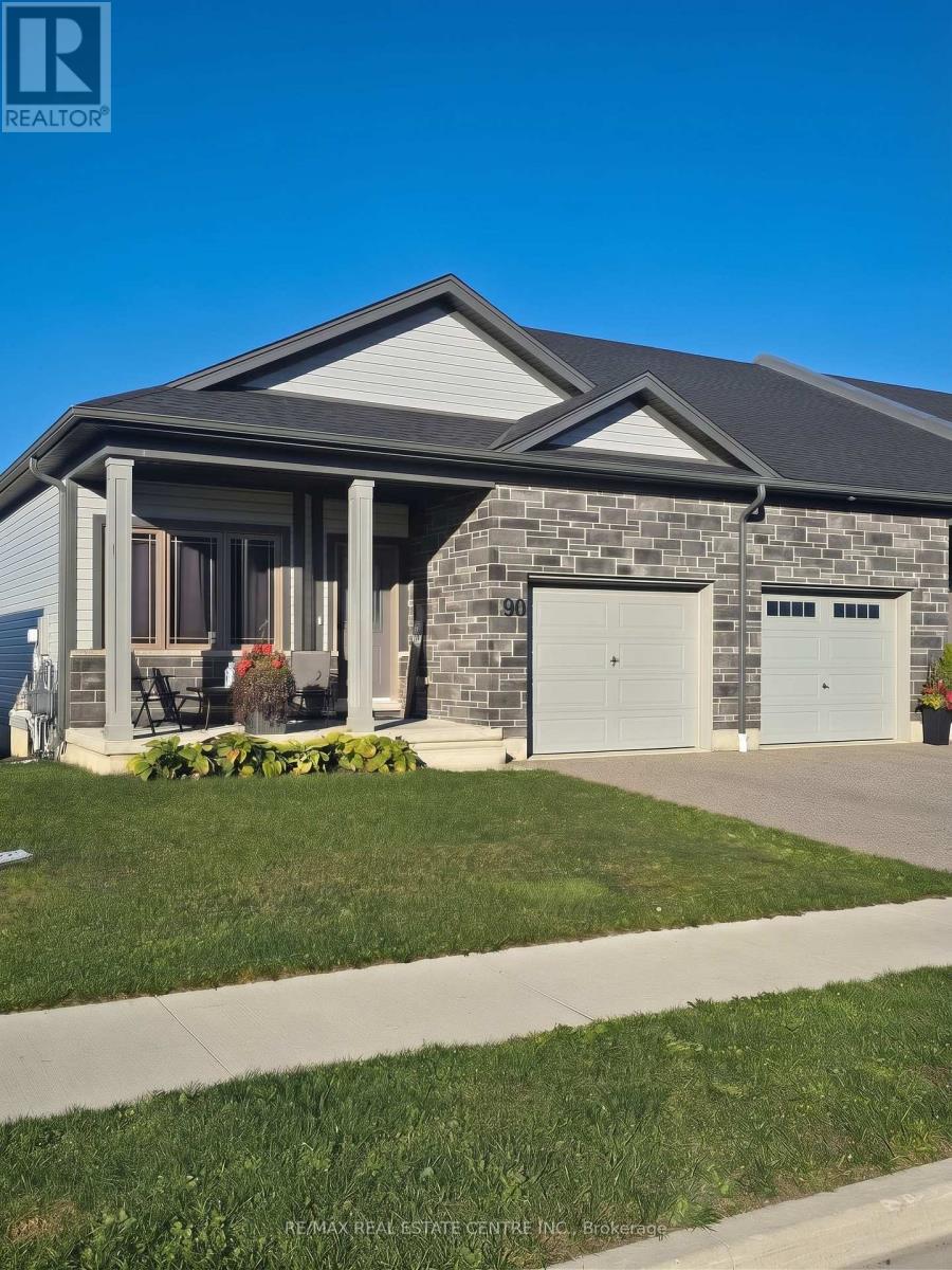 90 CHERYL AVENUE, North Perth, Ontario