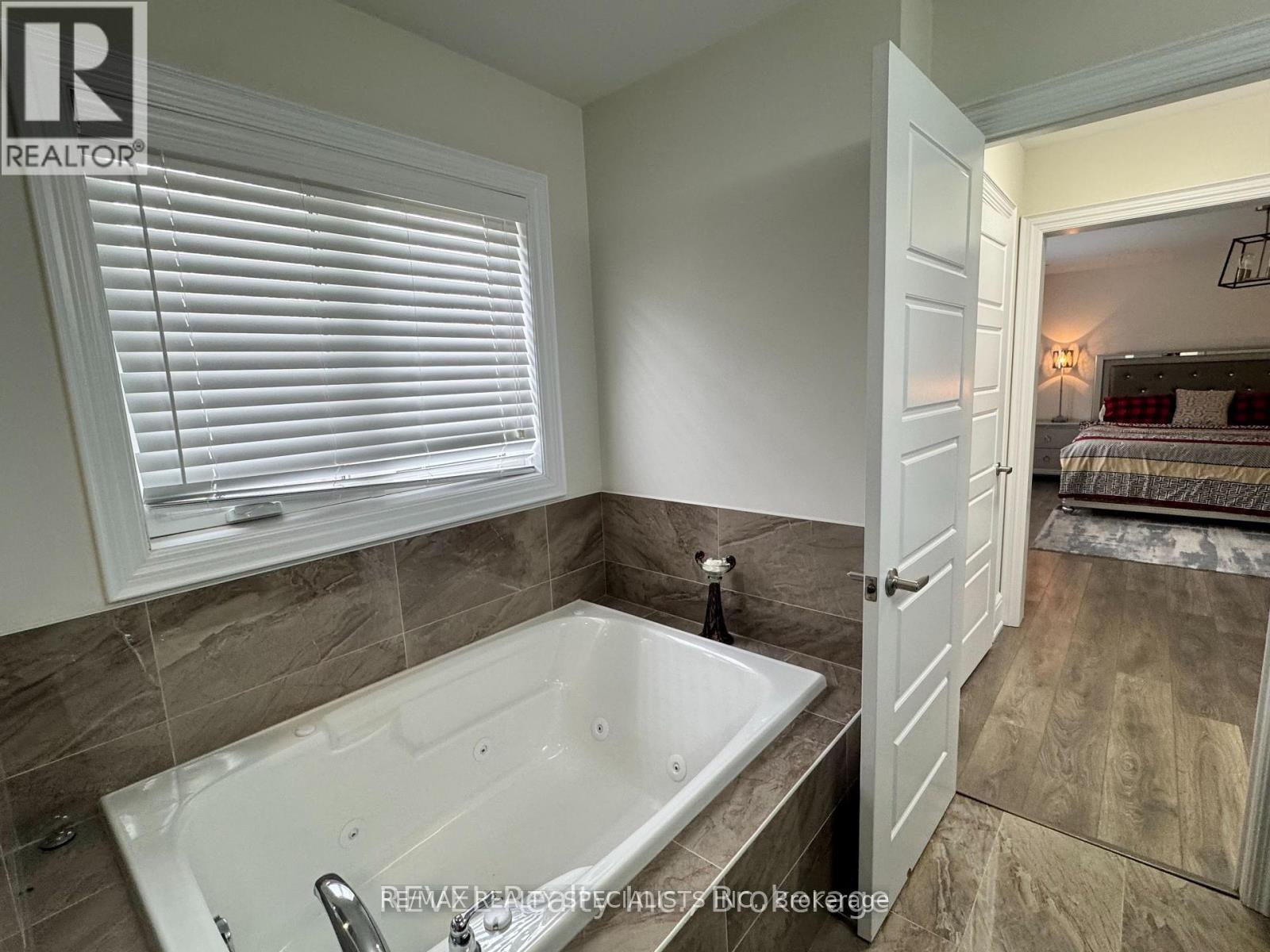 8619 Chickory Trail, Niagara Falls, Ontario  L2H 3S5 - Photo 24 - X13845466