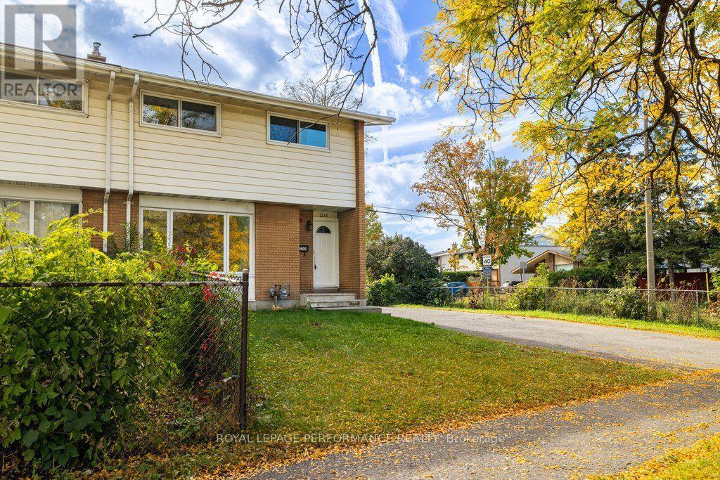 2258 Russell Road, Ottawa, Ontario  K1G 1B4 - Photo 2 - X13863734