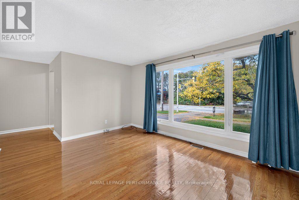 2258 Russell Road, Ottawa, Ontario  K1G 1B4 - Photo 8 - X13863734