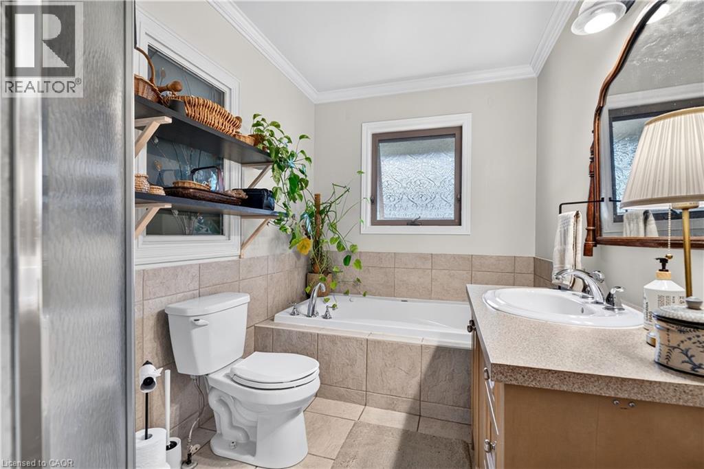 984 #8 Highway, Stoney Creek, Ontario  L8E 5H9 - Photo 22 - 40867011
