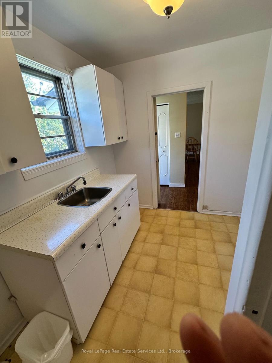 294 Felan Avenue, Oakville, Ontario  L6K 2X6 - Photo 8 - W13863706