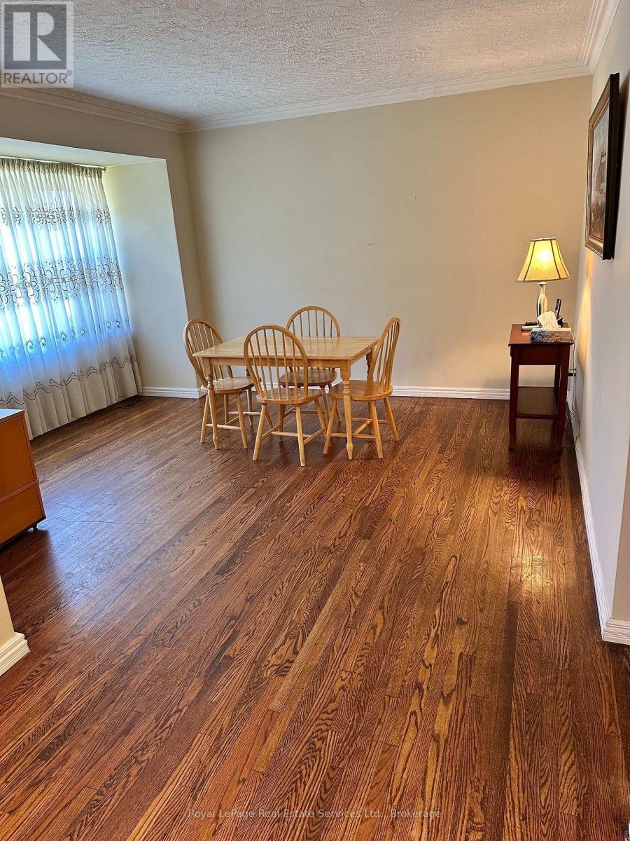 294 Felan Avenue, Oakville, Ontario  L6K 2X6 - Photo 9 - W13863706