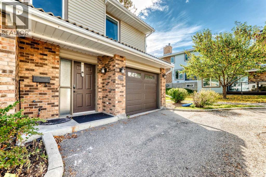 316 Coachway Lane SW