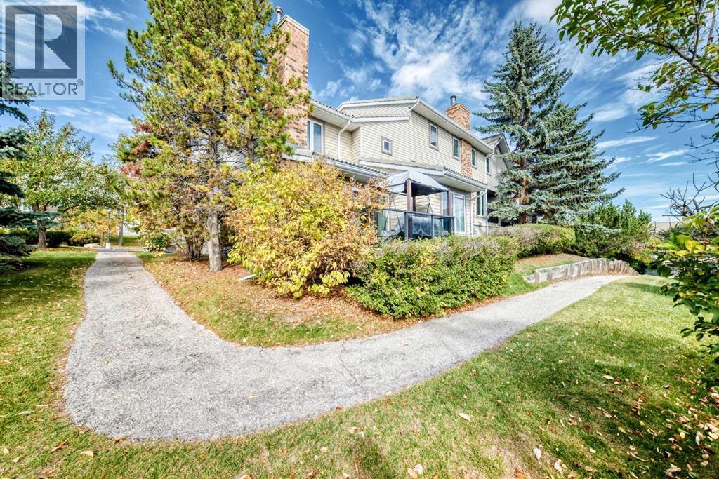 316 Coachway Lane SW