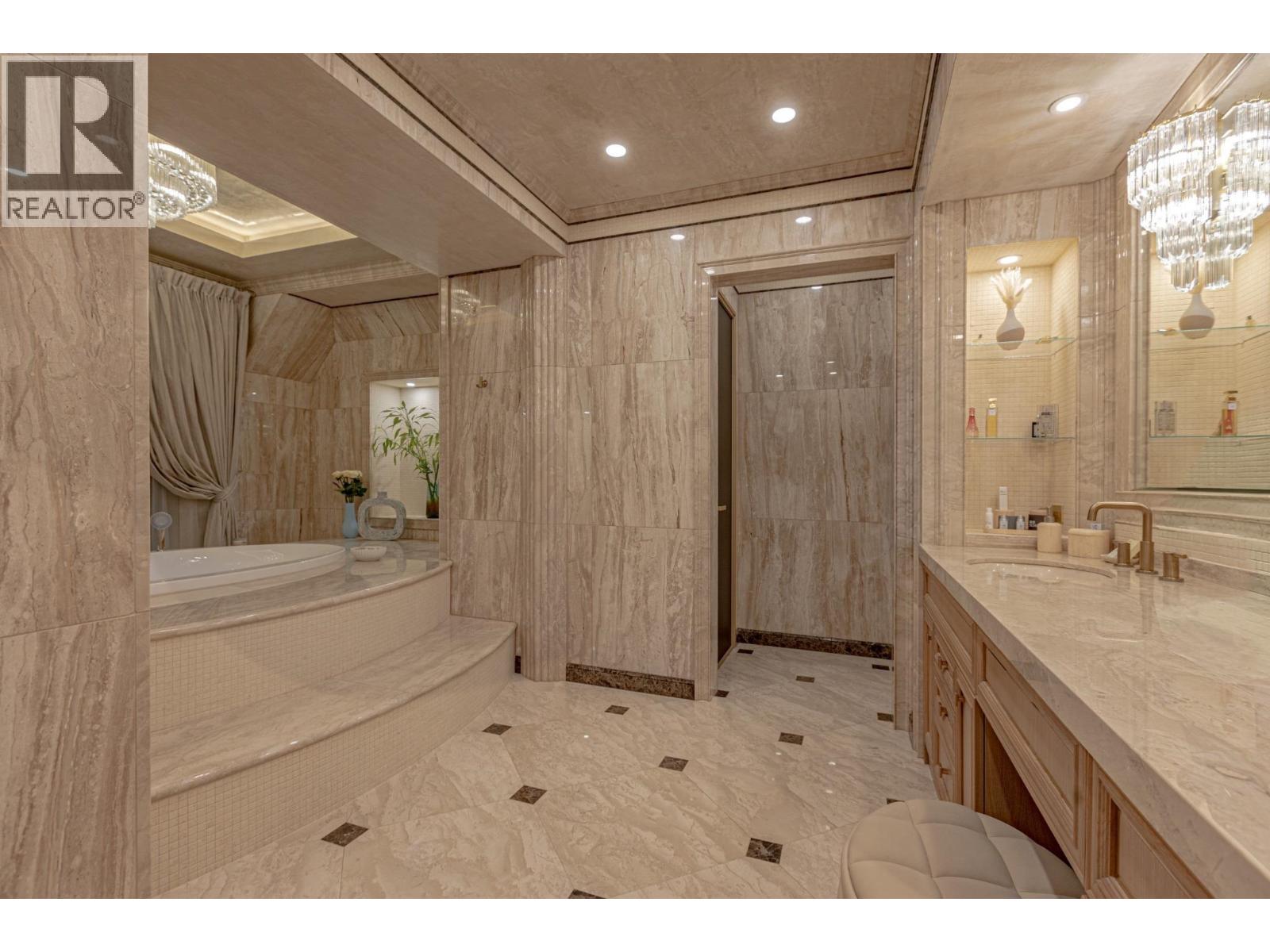 2867 MARINE DRIVE
