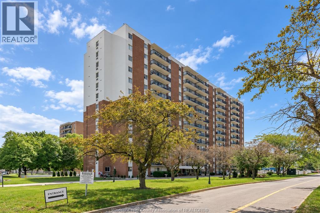 8591 Riverside DRIVE East Unit# 1303, Windsor, Ontario