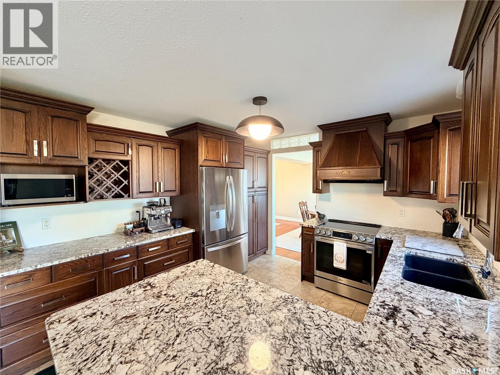 2523 Cardinal Crescent, North Battleford, Saskatchewan  S9A 3X1 - Photo 20 - SK050358