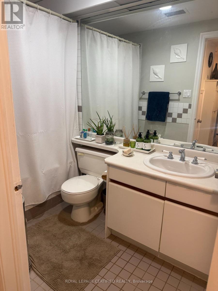 002 - 60 Kippendavie Avenue, Toronto, Ontario  M4L 3R5 - Photo 9 - E13863500