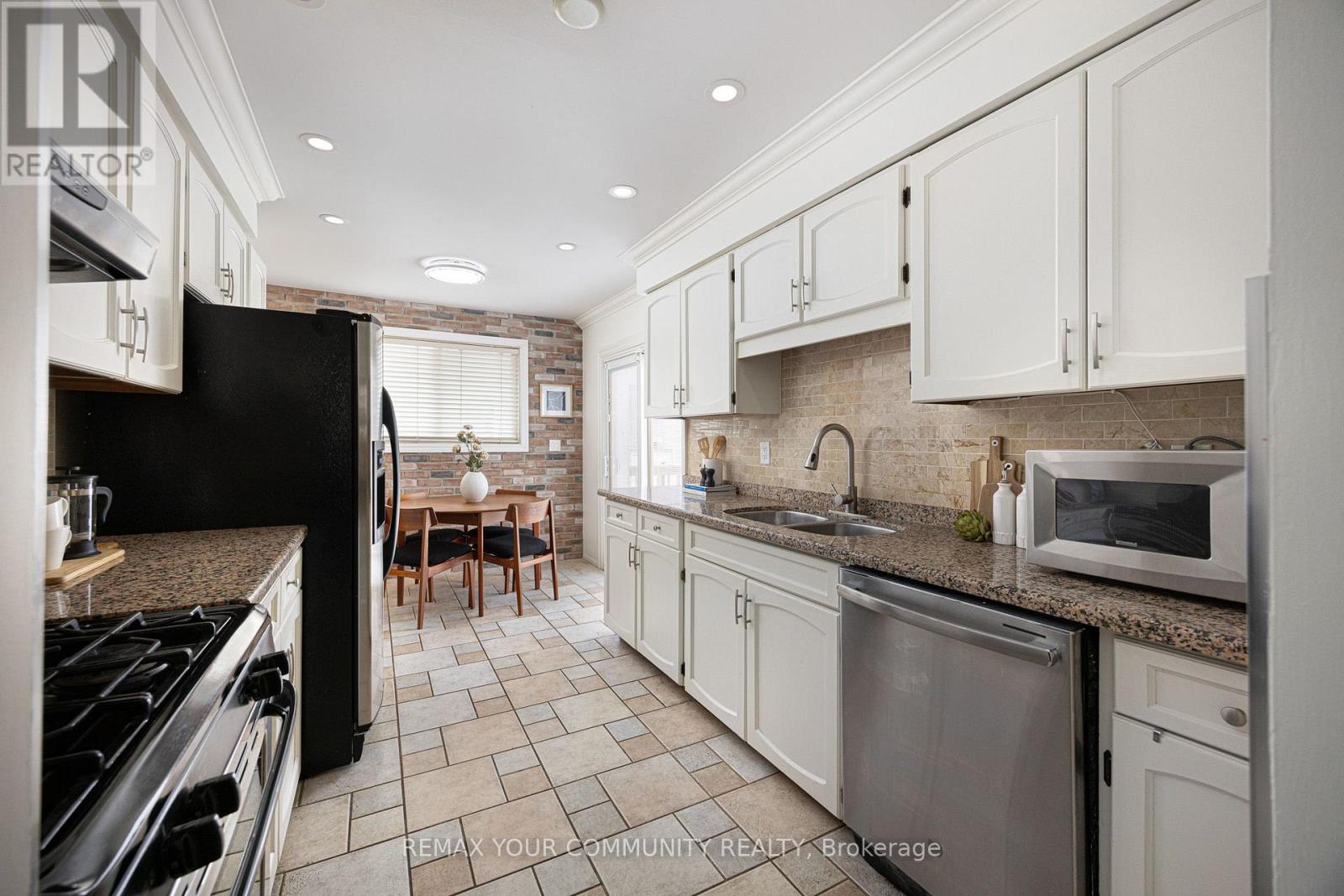 59 Galloway Road, Toronto, Ontario  M1E 1W6 - Photo 22 - E13751578
