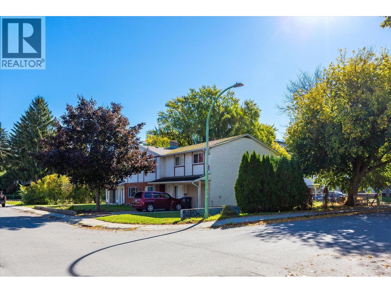 1011-1013 Lawson Avenue, Kelowna, British Columbia  V1Y 6T3 - Photo 13 - 10402492