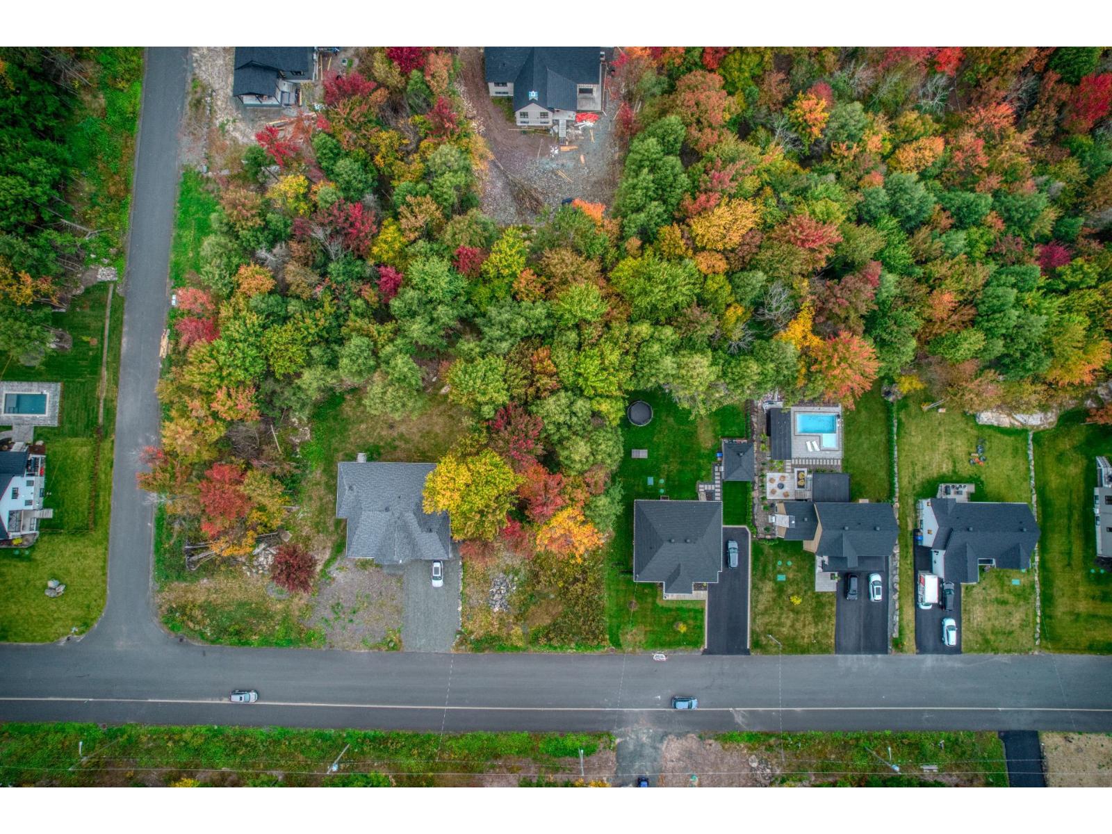 922 Rue Réjane-Laberge Granby Quebec Canada J2J0V8 5