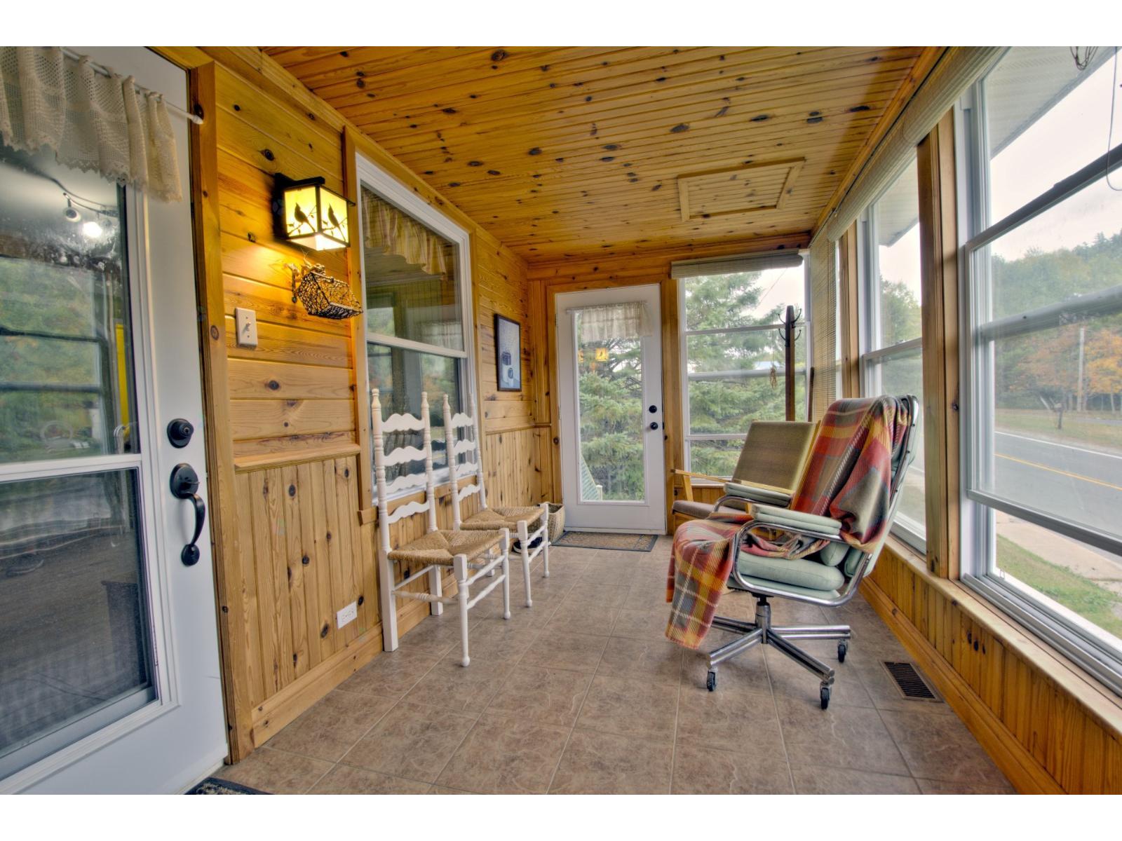 15 Av. Roy Saint-Joseph-de-Coleraine Quebec Canada G0N1B0 5