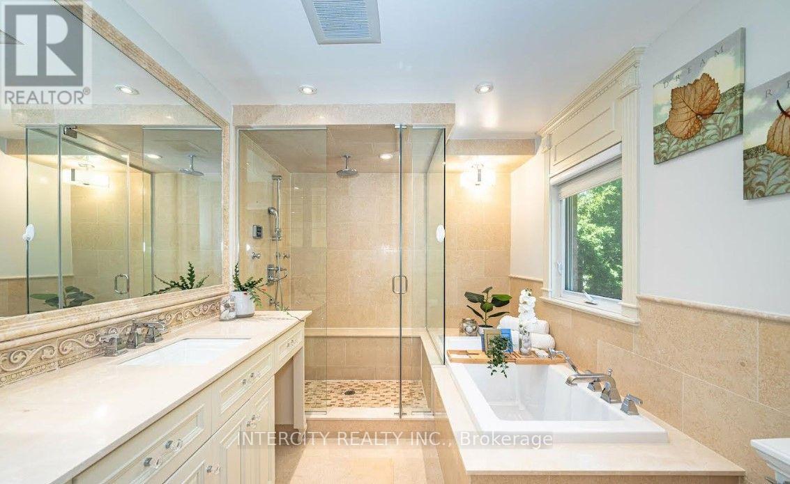 724 Peter Robertson Boulevard, Brampton, Ontario  L6R 1S9 - Photo 11 - W13863782