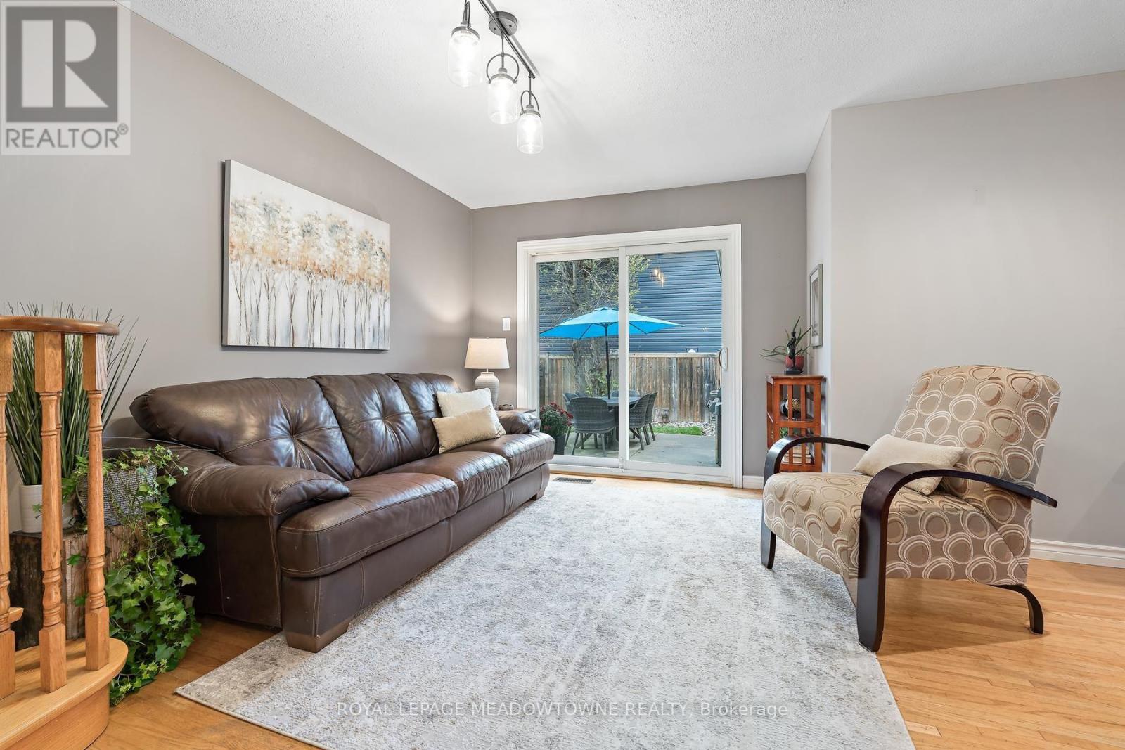 33 Fagan Drive, Halton Hills, Ontario  L7G 4P4 - Photo 8 - W13863578