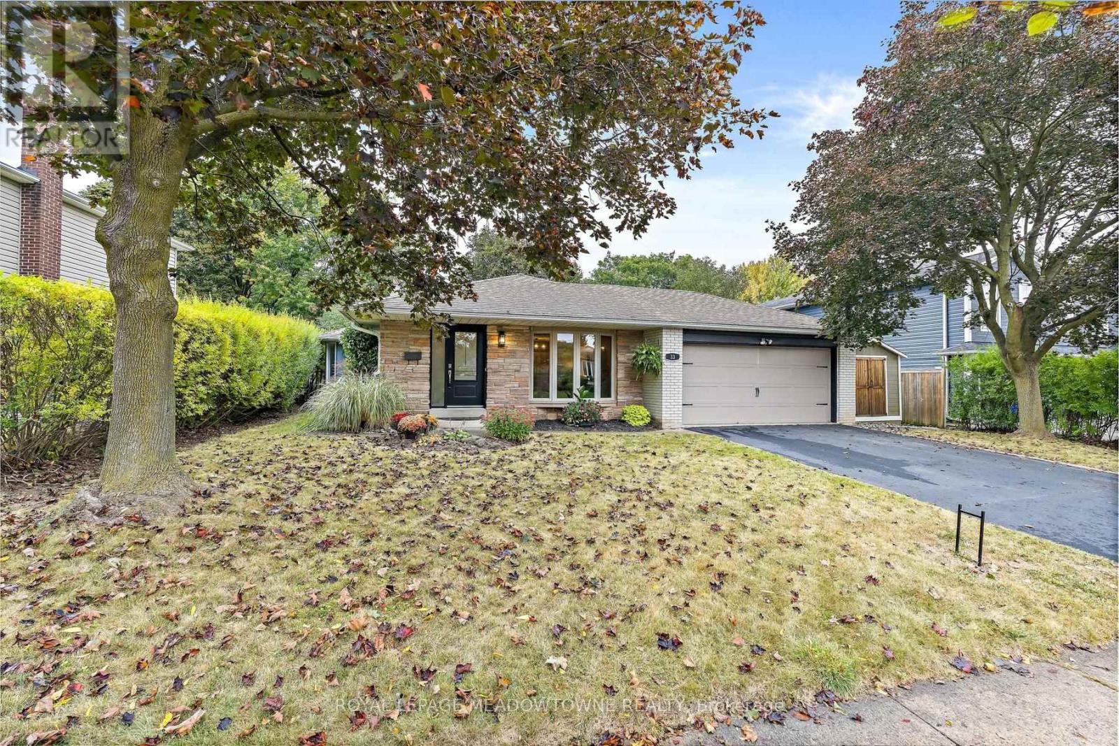 33 FAGAN DRIVE, Halton Hills, Ontario